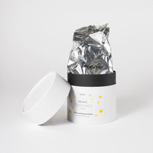 Load image into Gallery viewer, open-tea-box-with-silver-freshpack