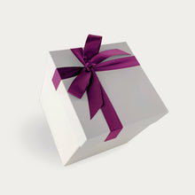 Load image into Gallery viewer, Giftbox Cookie