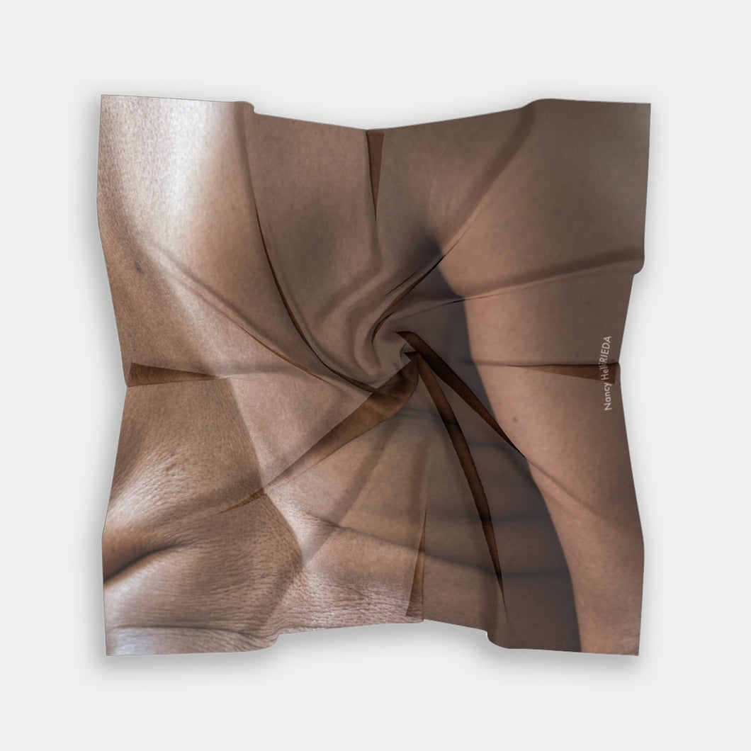 Nancy Hellebrand – Silk scarf